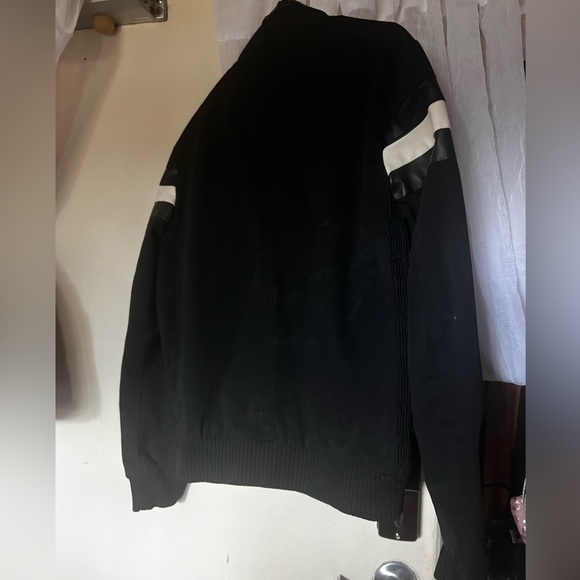 Jacket - Picture 2 of 3